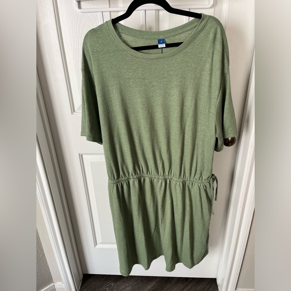 Old Navy Waist-Defined Linen Short-Sleeve Slub-Knit Mini T-Shirt Dress - Picture 2 of 4